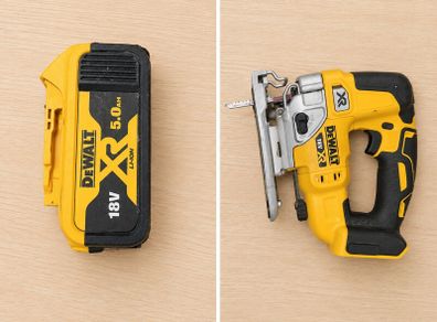 DeWalt 18V XR Cordless Jigsaw + 5.0Ah Battery