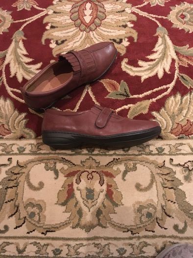 Clarks Extra Wide Fit Shoes size EU-38.5  UK-5.5
