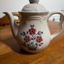 Cumberland Blackberry 3 dinner plates, 6 side plates and 1 teapot Image 4
