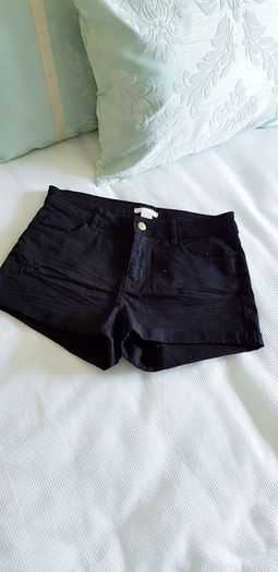 H&M Black Shorts - Size 8