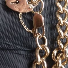 Vintage 9ct gold love locket