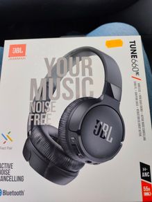 JBL Harmon Tune 660