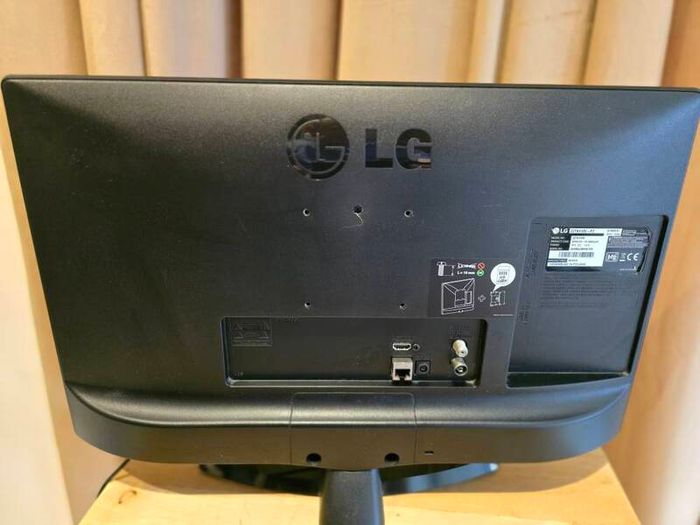 LG 22" Monitor/TV