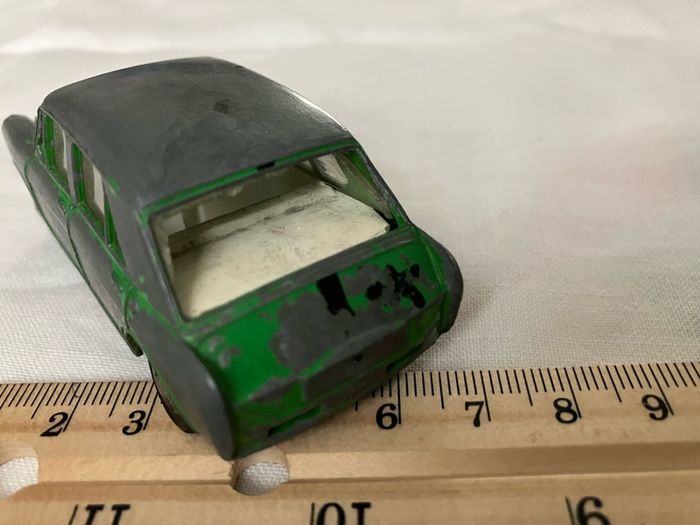 Spot On. 1:42 model. Morris 1100, restoration