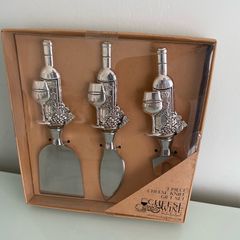 BNWT Cheese Knife Gift Set