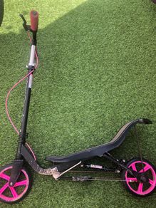 Pink pump scooter