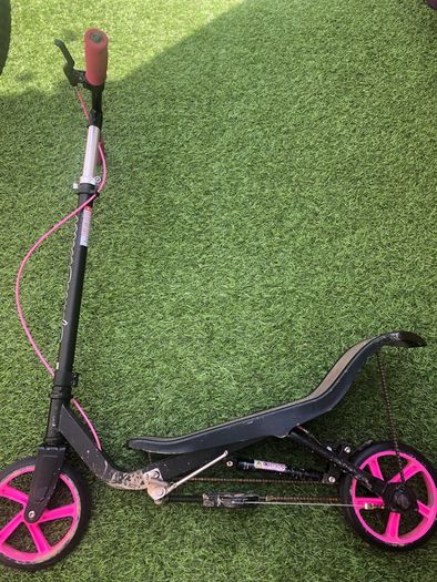Pink pump scooter