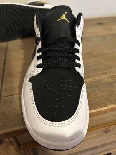 Nike Air Jordans Low