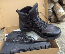 Helly Hansen Cascade mens waterproof mid boots