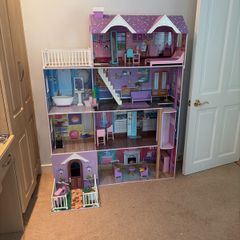 Large dolls house