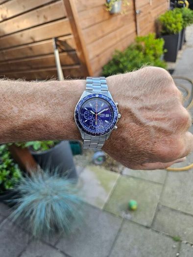 Watch Seiko Pilot Chronograph.
