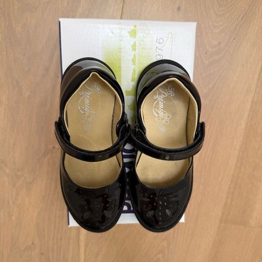 Primigi black patent school shoes size 10 EU28