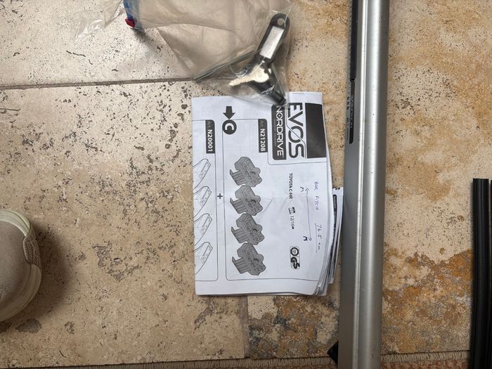 Nordrive Evos Roof Bars for Toyota C HR,  Complete with Keys