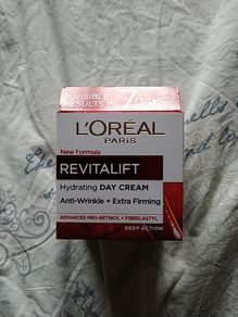 L'Oreal revitalift day cream brand new