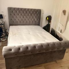 Luxury Grey Velvet Chesterfield-Style Bed with mattress