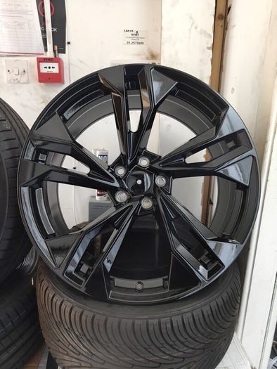 Audi alloys