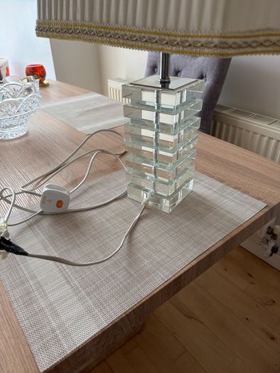 Free      table lamp   free