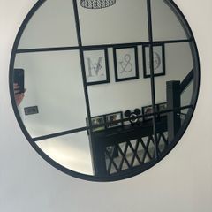 Round Mirror