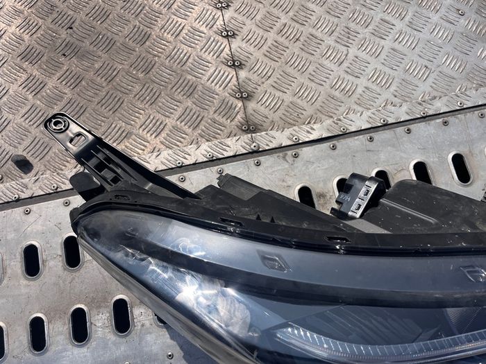 Nissan Leaf headlight