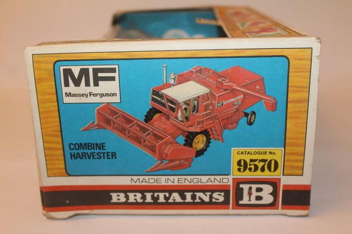 Britains - Farm - Massey Ferguson Combine Harvester 760