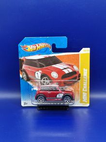 2011 Hot Wheels Mini Challenge, new.