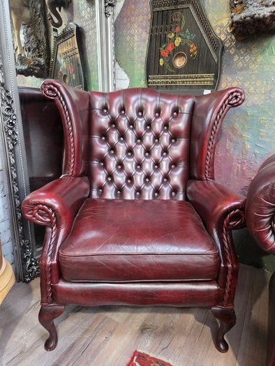 Leather Chesterfield Suite