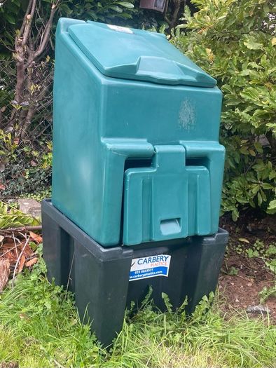 3 bag / 120kg coal bunker and stand
