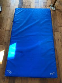 Gymnastics mat