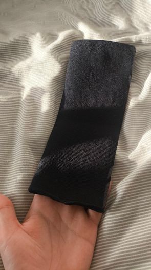 Sports Compression Elbow Sleeve / Support Brace