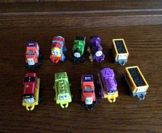 10 Thomas the tank engine minis