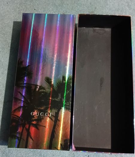 Guggi Box