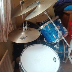pearl drum kit