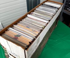 Vertigo & DC Long Comic Box w 330 comics for Sale