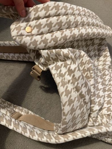 baby carrier