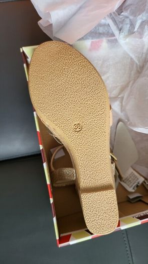 ladies sandals