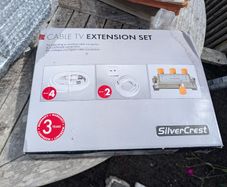 Garage Sale: TV Cabelling Set