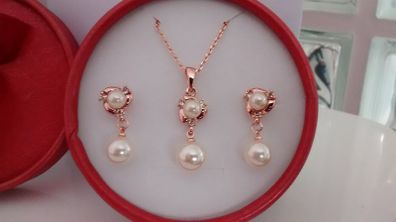 Pendant and Earrings Set