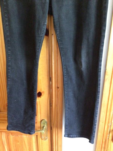 Mens Black Denim Levi 525 Straight Leg Jeans W36 L 29  includes Postage