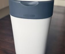 Tommee Tippee Twist And Click Diaper Container