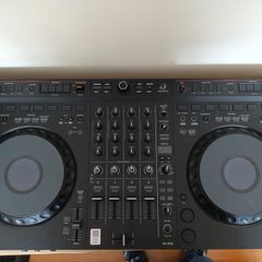 Pioneer Alphatheta GRV-6 Controller and Pioneer DJ HDJ X7 Headphones