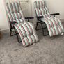2 sun chairs Image 4