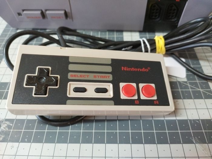 Nintendo NES (Not working)