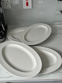Set of 4 White Oval Plates / Serving Plates