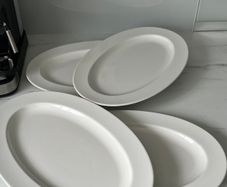 Set of 4 White Oval Plates / Serving Plates