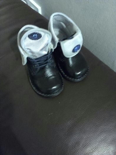 Vera Pelle Boots, size EU-21, UK-4