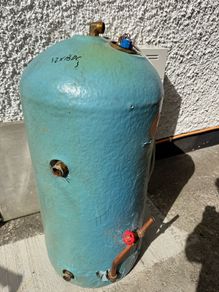 Twin coil insulated cylinder