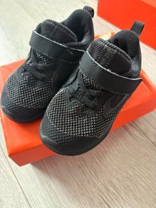 Nike toddler shoes UK5.5 EU22 Black