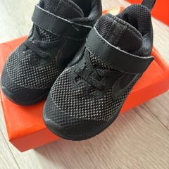 Nike toddler shoes UK5.5 EU22 Black