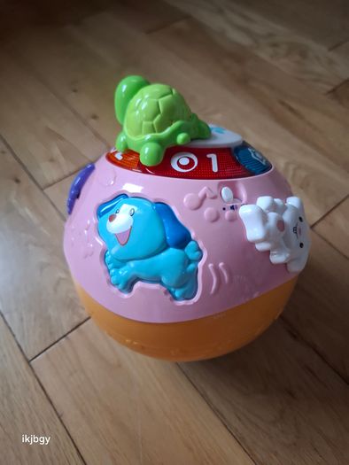 Bouncer/rocker, activity mat and toys