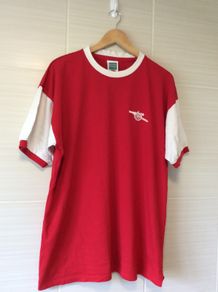 Arsenal Jersey. Official Scoredraw Modern Day Remake Of Classic Arsenal Home  Jersey. Retails At 60euro. Selling 15euro.Collect In Dublin Or Receive Via Post.